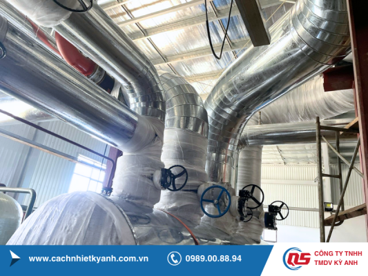 THI CÔNG CÁCH NHIỆT BẰNG BỌT THỦY TINH CELLULAR GLASS TRONG CÁCH NHIỆT LẠNH