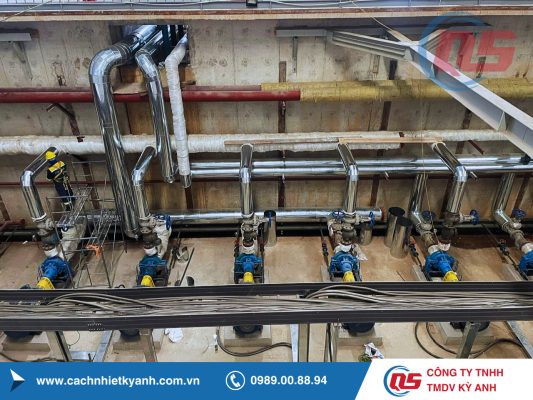 THI CÔNG CÁCH NHIỆT BẰNG BỌT THỦY TINH CELLULAR GLASS TRONG CÁCH NHIỆT LẠNH
