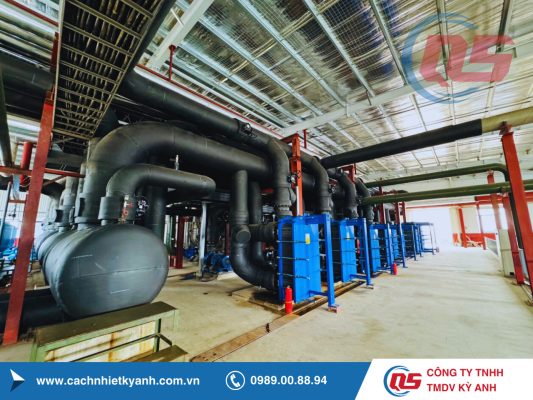 THI CÔNG CÁCH NHIỆT BẰNG BỌT THỦY TINH CELLULAR GLASS TRONG CÁCH NHIỆT LẠNH